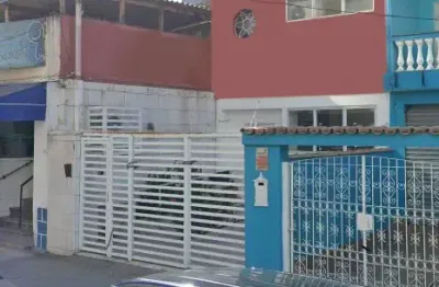 Casa comercial para alugar na Rua Barão de Paranapiacaba, 242, Encruzilhada, Santos