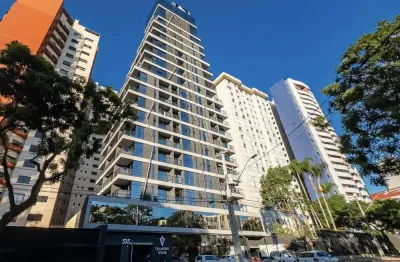 Studio novíssimo, em andar alto, no Batel, decorado, com lazer, rooftop, espaço gourmet e coworking.