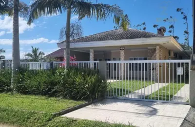 Casa à venda, barra do saí, 4 quartos, 2 suites, com piscina - 160m