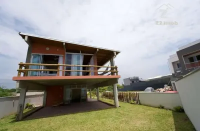 Casa a Venda, a 20 metros da praia | 3 dormitórios com 2 suítes - Pontal do Norte, ITAPOA - SC