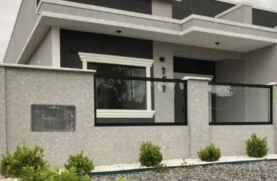 Casa com piscina à venda na Barra do Saí em Itapoá - 3 quartos, mobiliada, 600m da praia