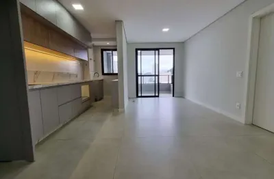 Apartamento para locação anual, semimobiliado, com 3 quartos (sendo uma suíte), 2 vagas de garagem, essenza residencial, no bairro centro, itajaí-sc