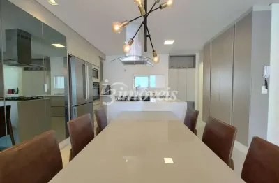 Apartamento diferenciado e mobiliado à venda, 3 quartos sendo 3 suítes, 3 vagas, residencial porto januária, bairro fazenda, itajaí-sc