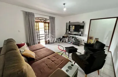 Casa à venda, 3 quartos sendo 1 suíte, 2 vagas, com área de festas, bairro são joão, itajaí-sc