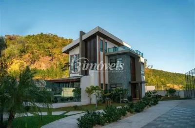 Casa alto padrão em condomínio fechado à venda, mobiliada, com 3 suítes, 4 vagas, bairro ressacada, itajaí-sc