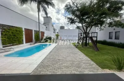 Casa mobiliada à venda ou locação, com piscina, jardim e quadra esportiva, 3 suítes, 7 vagas, bairro centro, itajaí-sc