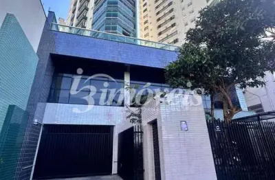 Apartamento de quatro dormitórios sendo duas suítes com 255 m² privativos, centro, itajaí, sc.
