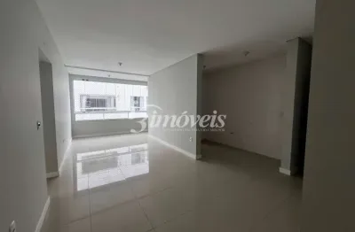 Apartamento para aluguel anual, com 2 quartos (sendo 1 suíte), 2 vagas de garagem, no bairro tabuleiro, camboriú -sc
