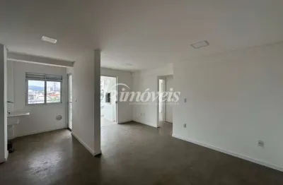 Apartamento para locação anual, com 2 quartos (sendo uma suíte), 1 vaga de garagem, authentique club residence, no bairro vila operaria, itajaí-sc
