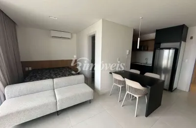Apartamento loft para locação anual mobiliado e equipado, 1 vaga de garagem, edifício 4sete, no bairro centro, itajaí-sc