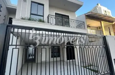 Grandjean - sobrado a venda com 3 quartos, sendo 3 suítes, 2 vagas no centro de itajaí - sc.