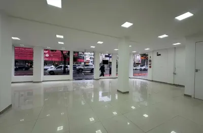 Sala / loja, para locação anual na 3ª avenida de esquina, 122,81m² ,bairro centro , balneário camboriú-sc, com grande visibilidade de quem passa.