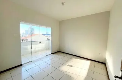 Apartamento semimobiliado para locação, 3 quartos sendo 1 suíte, 1 vaga de garagem, edifício centro comercial, bairro centro, itajaí-sc