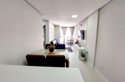 Apartamento mobiliado à venda, 2 quartos, 1 vaga, edifício residencial arboreto, bairro são judas, itajaí-sc