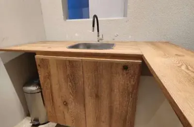 Apartamento loft para locação anual mobiliado, estacionamento para moto ou bicicleta, na 4ª avenida  ,no bairro centro, balneário camboriú-sc