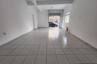 Sala comercial térrea para locação anual, 40m², no centro de itajaí-sc