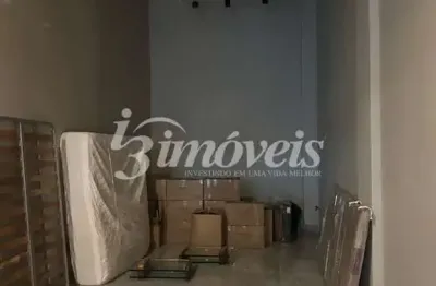 Perfeito para a sua empresa, sala térrea para locação dentro de um edifício comercial na praia brava em itajai/sc com grande visibilidade de quem passa.