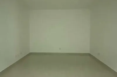 Salas em andar superior para locação anual em um centro comercial na barra norte em balneário camboriú/sc com grande visibilidade de quem passa.