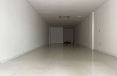 Sala comercial no residencial grand soleil para locação anual, com ótima localização no bairro meia praia em itapema/sc