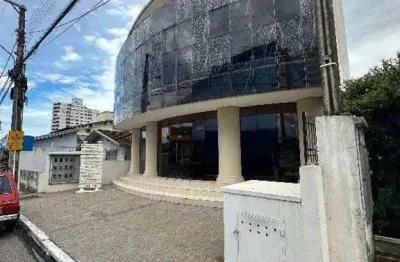 Sala para locação anual apenas para o ramo de advocacia, localizada na rua almirante barroso, uma das principais ruas do centro de itajaí/sc.