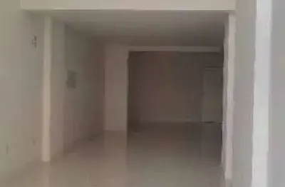 Linda sala comercial para aluguel com ótima localização no bairro meia praia em itapema/sc