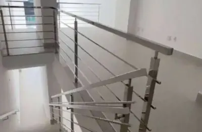 Excelente sala comercial para aluguel anual com ótima localização no bairro centro em itapema /sc