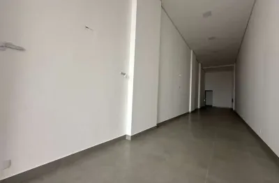 Sala / loja, para locação anual, 104,78m², bairro canto da praia, porto belo-sc, com grande visibilidade de quem passa.