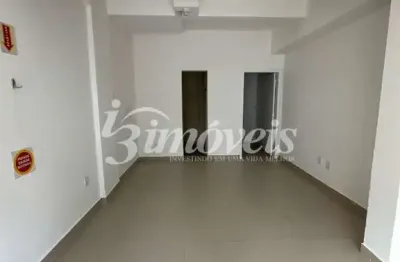 Sala / loja, para locação anual, 20m² ,bairro centro , navegantes-sc, com grande visibilidade de quem passa.