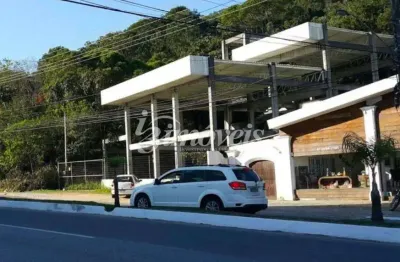 Perfeito para a sua empresa, sala em construção que terá  loja térrea + mezanino + 01 piso para área administrativa para locação em balneário camboriú