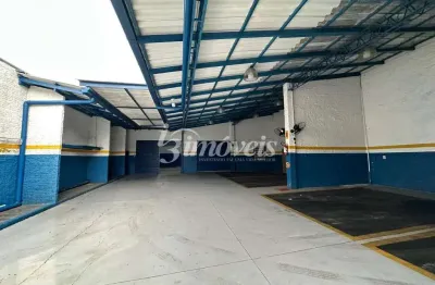 Galpão novo, para locação anual quase de esquina, com 220m² ,bairro fazenda, itajaí-sc.