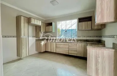Casa para locação anual semimobiliada, com 2 quartos, 2 vagas de garagem, no bairro centro, itajaí -sc