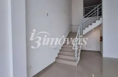 Aluguel anual loja terrea balneário camboriu 78 m2 pioneiros 2 vagas