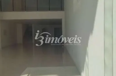 Excelente sala comercial para aluguel anual com ótima localização no bairro meia praia em itapema/sc