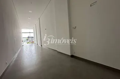 Sala / loja, para locação anual, 104,78m², bairro canto da praia, porto belo-sc, com grande visibilidade de quem passa.