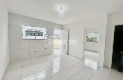 Apartamento para locação anual, com 2 quartos, amplo terraço, 1 vaga de garagem privativa descoberta, residência berlim, no bairro santa regina, camboriú-sc