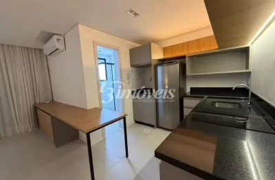 Apartamento loft para locação anual mobiliado e equipado, 1 vaga de garagem privativa, edifício 4sete, no bairro centro, itajaí-sc