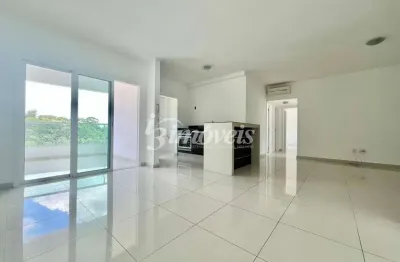 Apartamento semimobiliado para locação, 3 quartos sendo 1 suíte, 2 vagas de garagem, edifício residencial vila do verde, bairro fazenda, itajaí-sc