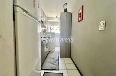 Apartamento semimobiliado para locação, 2 quartos, 1 vaga de garagem, Edifício Conjunto Residencial Cordeiros, Bairro Cordeiros, Itajaí - SC