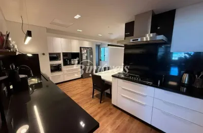 Apartamento à venda, 3 quartos sendo 3 suítes, 2 vagas, Edifício Sant Moritz, Bairro Centro, Itajaí-SC