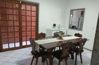 Casa à venda, 2 quartos sendo 1 suíte, 4 vagas, bairro fazenda, itajaí-sc
