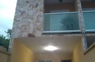 Sobrado com 3 quartos a venda, 2 vagas de garagem, 2 banheiros sendo 1 suite mais um lavabo - perto do shopping aricanduva.