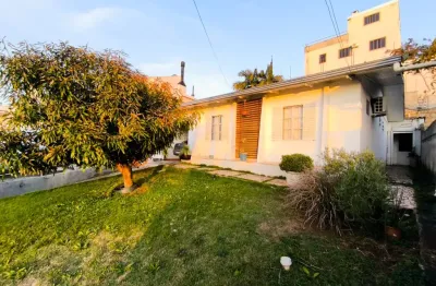 Casa semi mobiliada no alvorada, francisco beltrâo:conforto e ampla area externa!