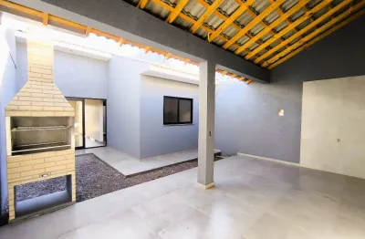 Belissima casa nova com 3 quartos sendo 1 suite no bairro recanto dos passaros