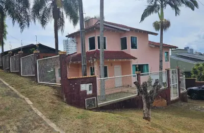 Casa com 2 quartos à venda na avenida porto alegre - d, 1390, universitário, chapecó por r$ 1.300.000