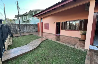 Casa com 3 quartos à venda na humberto de campos, 168, jardim américa, chapecó por r$ 750.000