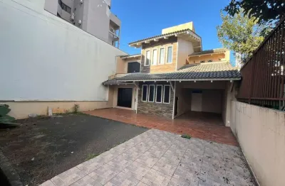 Casa com 3 quartos para alugar na avenida fernando machado - d, 548, centro, chapecó por r$ 7.700