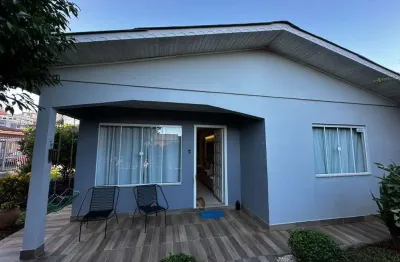 Casa com 3 quartos para alugar na regente lima e silva, 308, jardim américa, chapecó por r$ 4.546