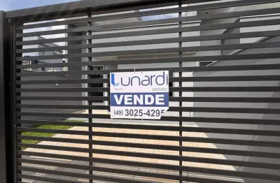 Casa com 2 quartos à venda na rua ivo halves paixão, 140, santos dumont, chapecó por r$ 389.000