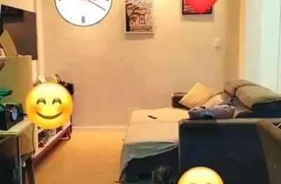 Apartamento sala living reformado, a 2 quadras da praia do gonzaguinha em são vicente /sp