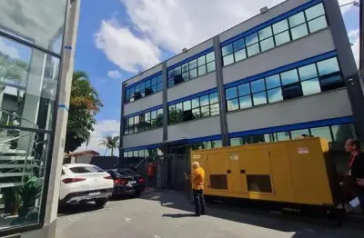 Aluga e venda de um prédio comercial em sao paulo na divisa de osasco